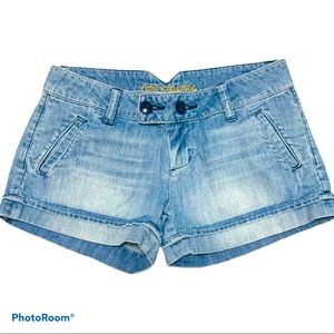 American Eagle cuffed classic denim shorts size 2